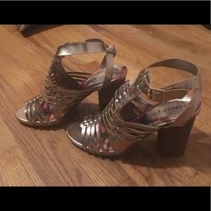 Madden Girl gold heels size 7.5